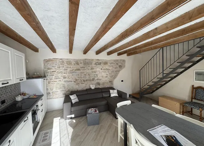 Casa Del Giglio A Cadelmonte Holiday home *