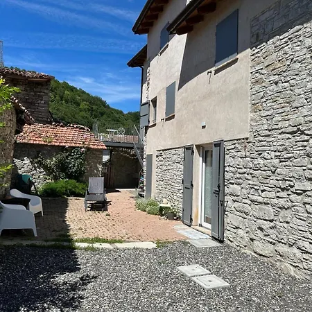 Casa Del Giglio A Cadelmonte Holiday home