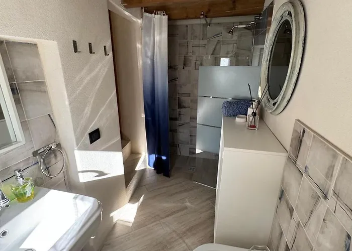 Casa Del Giglio A Cadelmonte * Valle (Piacenza, Emilia-Romagna)