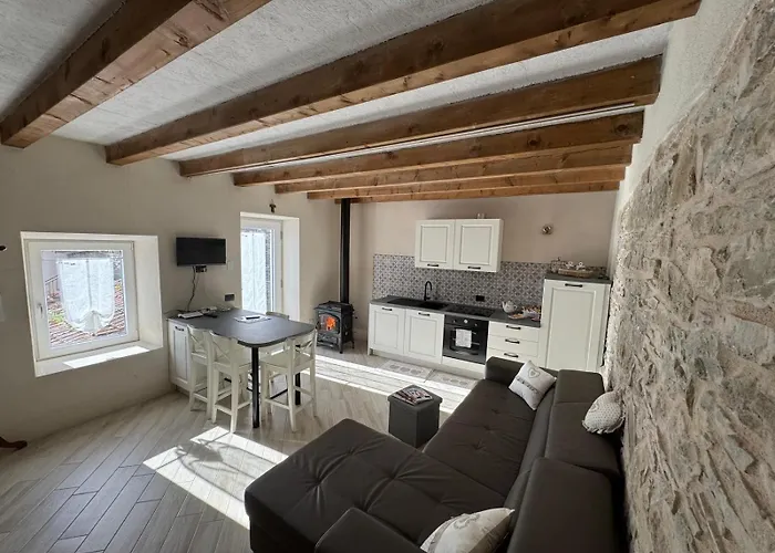 Casa Del Giglio A Cadelmonte